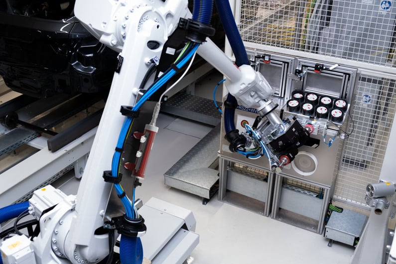 Automatischer Medienwechsel Finish